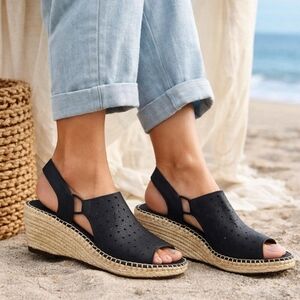 Clarks Artisan NEW Petrina Gail Costal Minimalist Comfort Wedge Sandals 9M